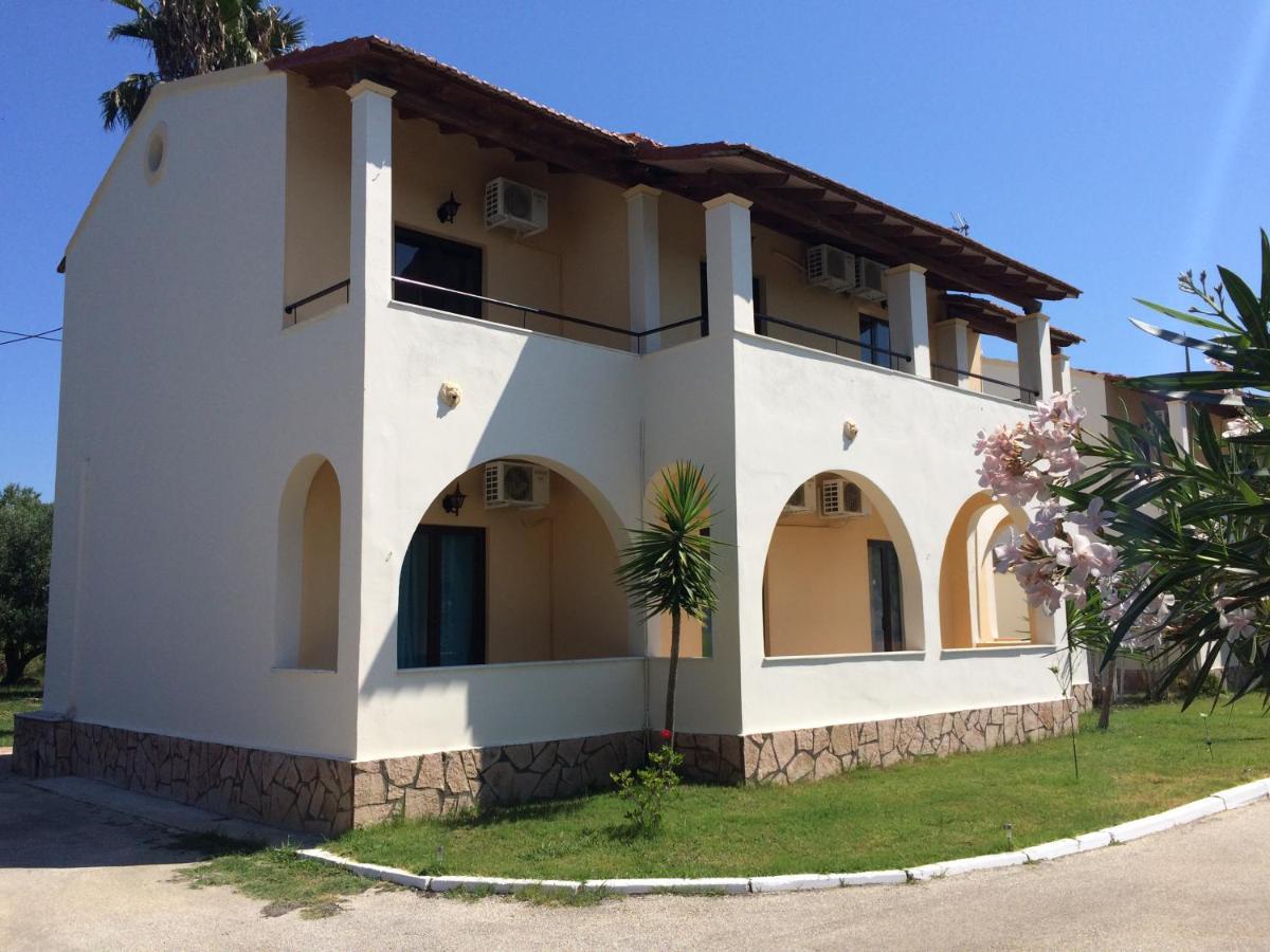 ليفكيمي Avra Beach Apartments المظهر الخارجي الصورة