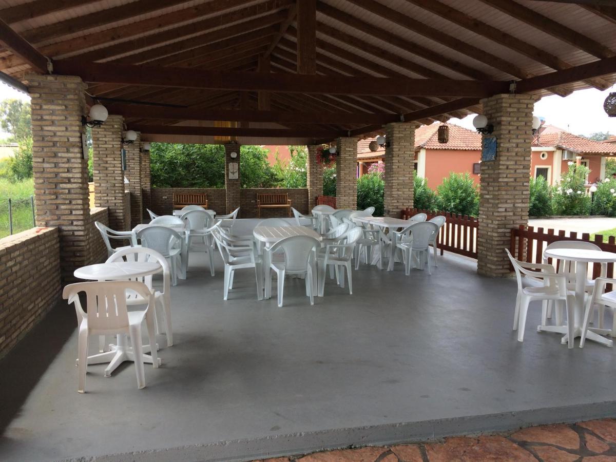 ليفكيمي Avra Beach Apartments المظهر الخارجي الصورة